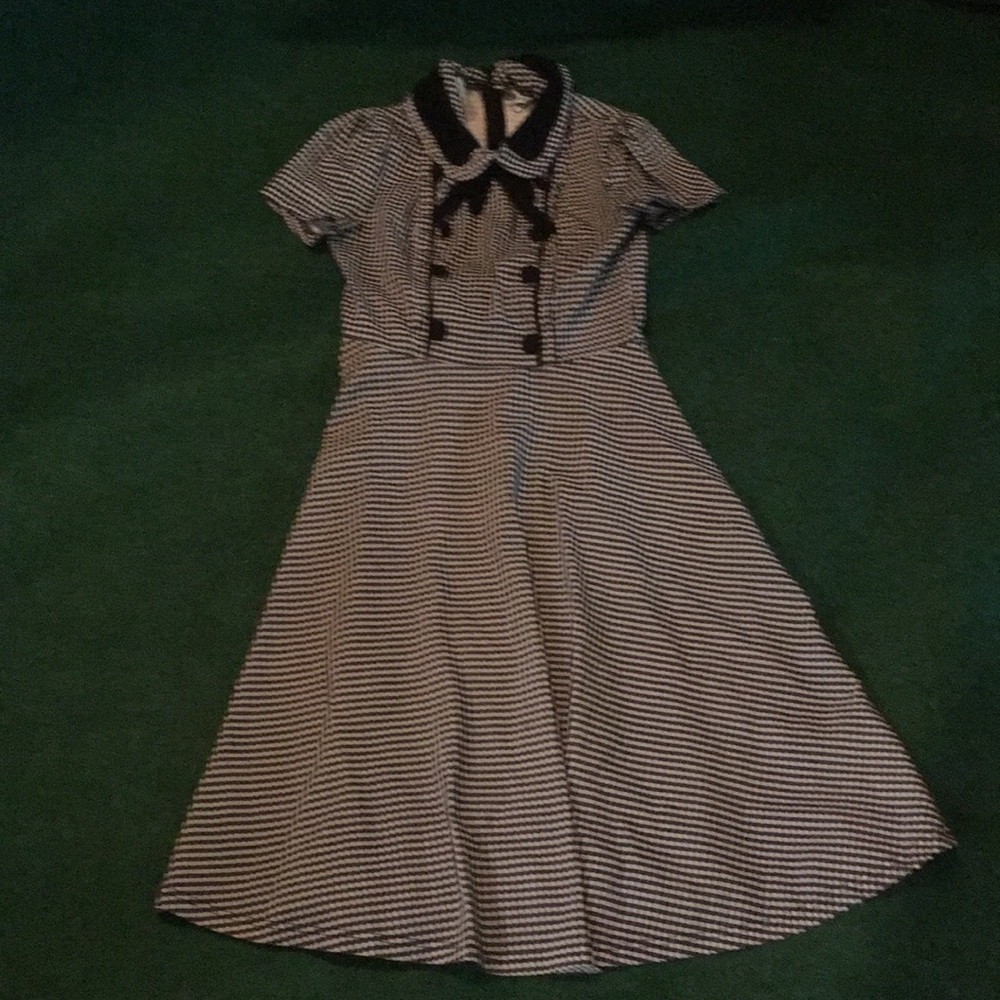 Checkered Vintage-like cute dress!